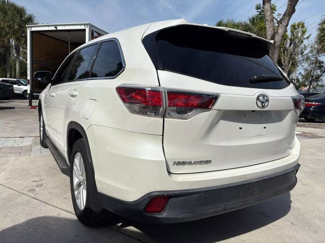 2016 Toyota Highlander LE