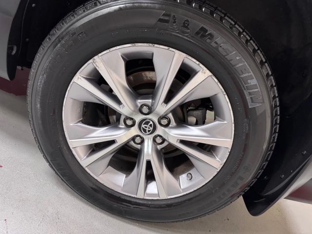 2016 Toyota Highlander LE