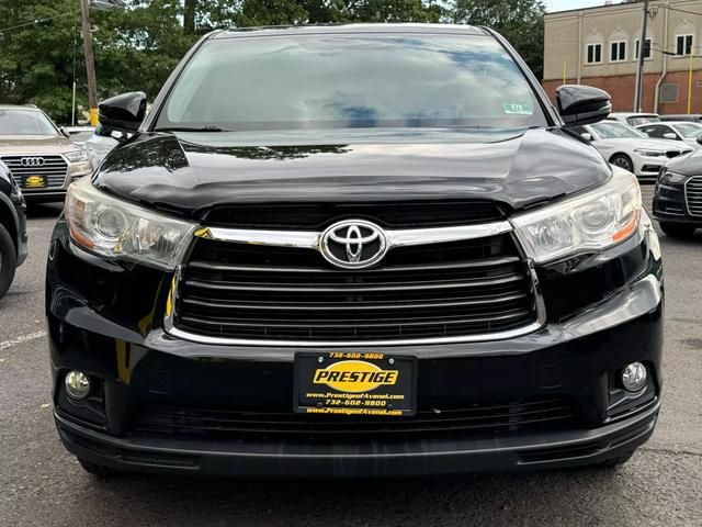 2016 Toyota Highlander LE