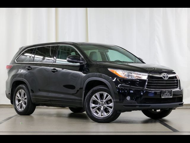 2016 Toyota Highlander LE