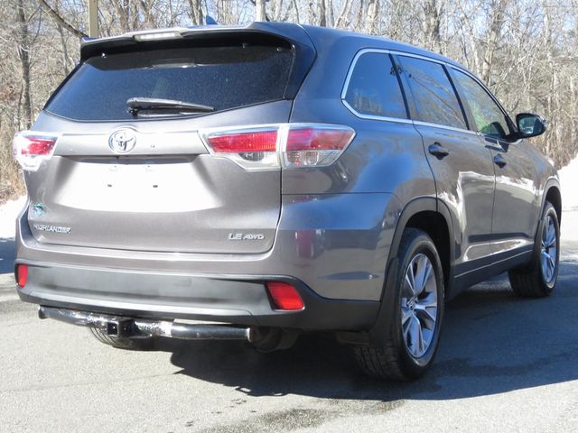 2016 Toyota Highlander LE