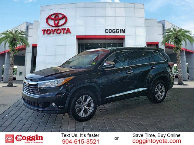 2016 Toyota Highlander LE