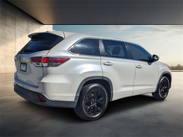 2016 Toyota Highlander LE