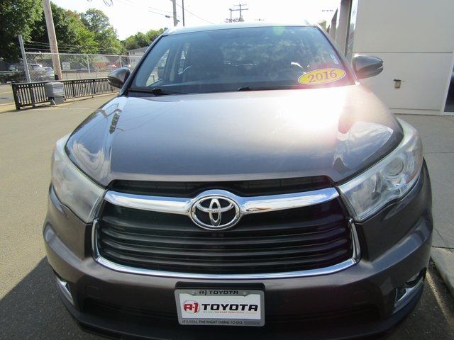 2016 Toyota Highlander Limited