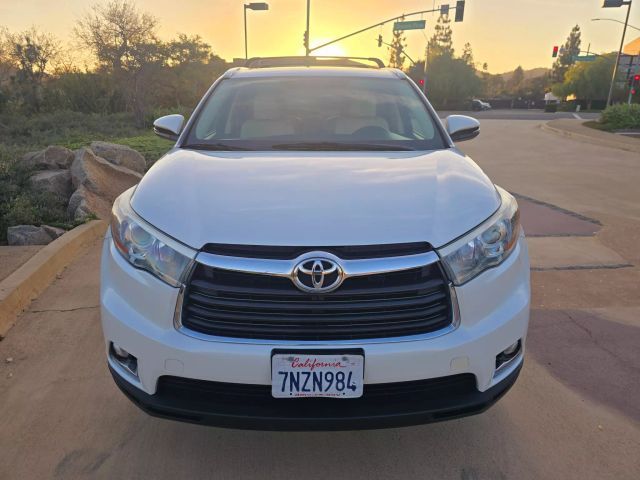 2016 Toyota Highlander Limited Platinum