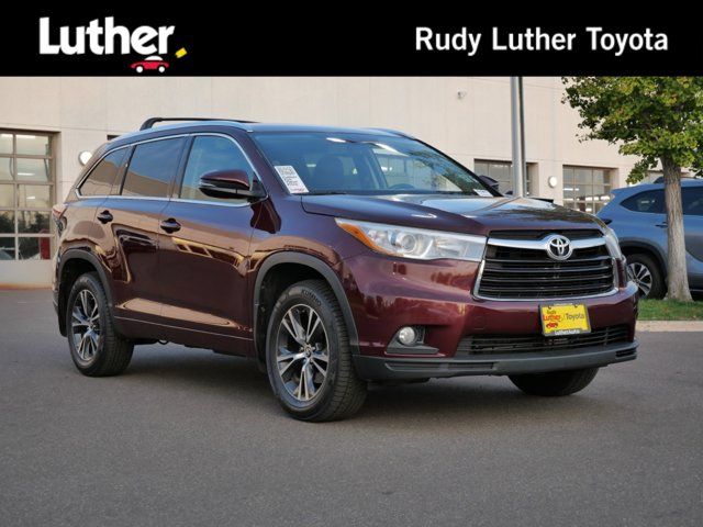 2016 Toyota Highlander XLE