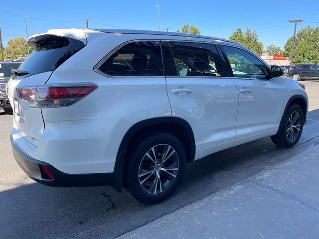 2016 Toyota Highlander XLE