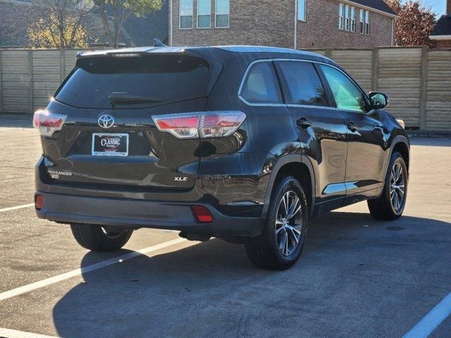 2016 Toyota Highlander XLE