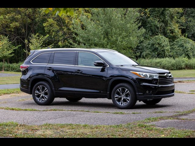 2016 Toyota Highlander XLE