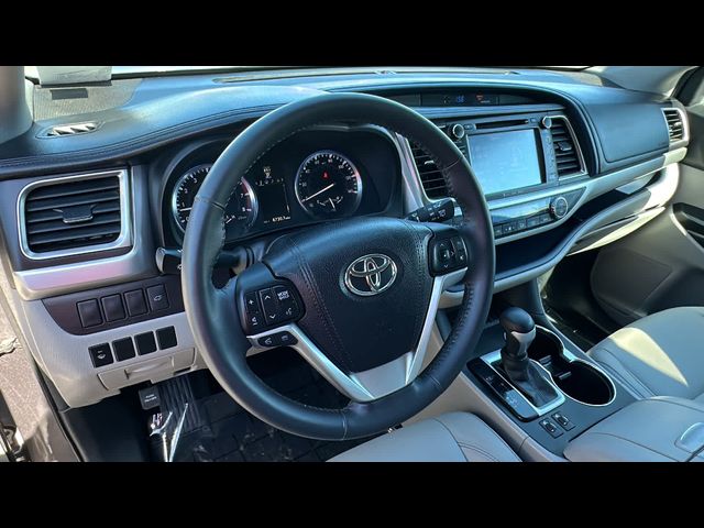 2016 Toyota Highlander XLE