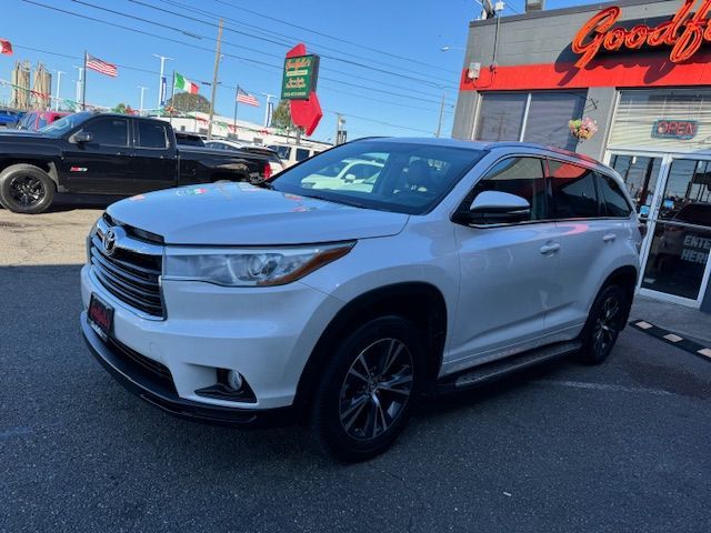 2016 Toyota Highlander XLE