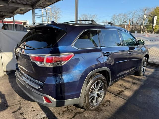 2016 Toyota Highlander XLE