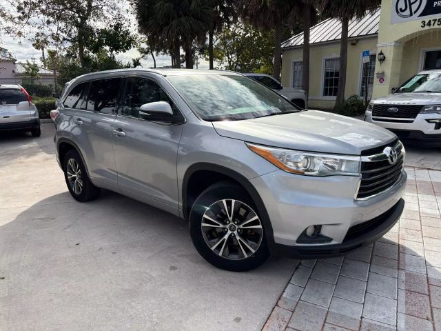 2016 Toyota Highlander XLE