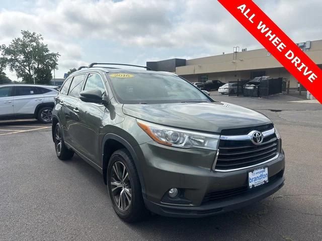 2016 Toyota Highlander XLE
