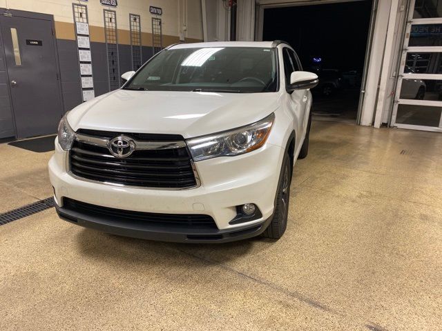 2016 Toyota Highlander XLE