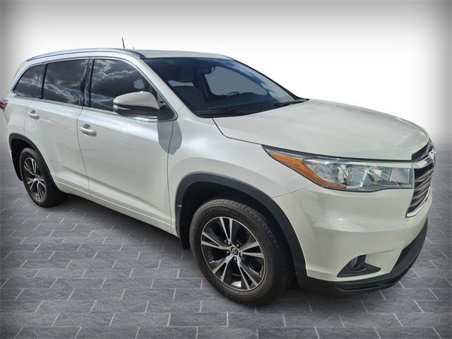 2016 Toyota Highlander XLE