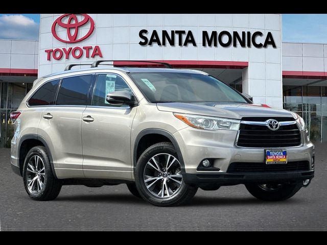 2016 Toyota Highlander XLE