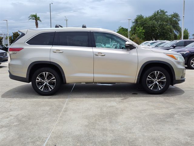 2016 Toyota Highlander XLE
