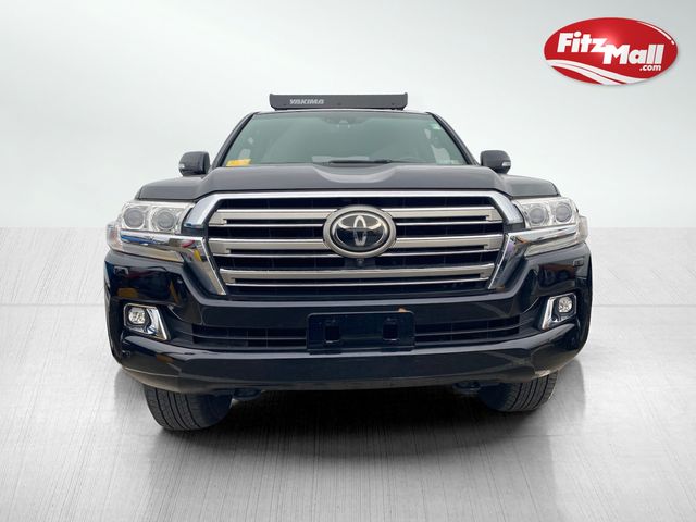 2016 Toyota Land Cruiser Base