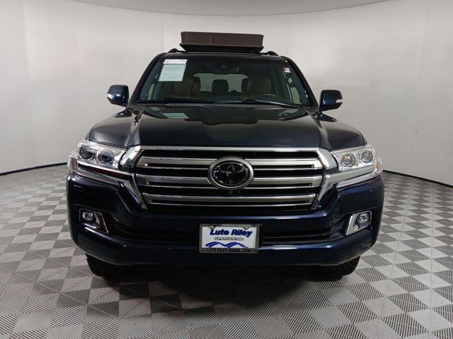 2016 Toyota Land Cruiser Base