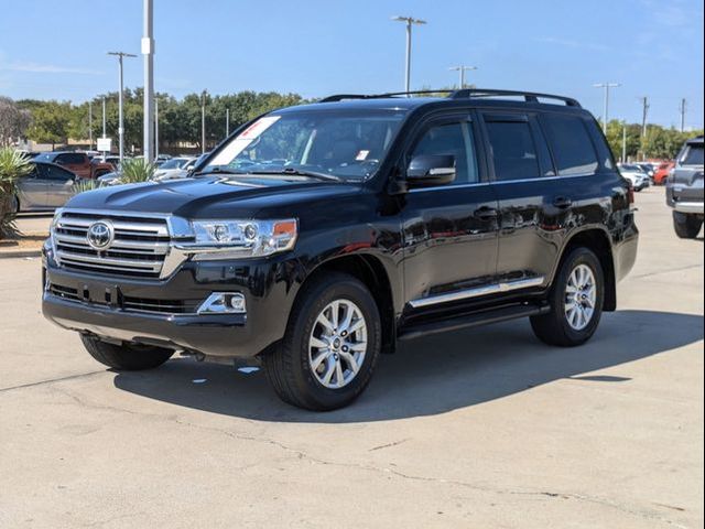 2016 Toyota Land Cruiser Base