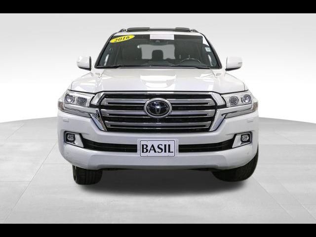 2016 Toyota Land Cruiser Base