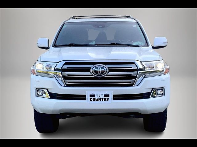 2016 Toyota Land Cruiser Base