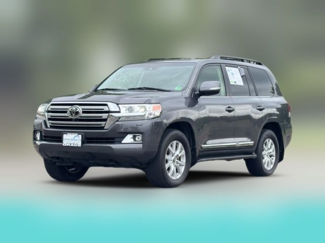 2016 Toyota Land Cruiser Base