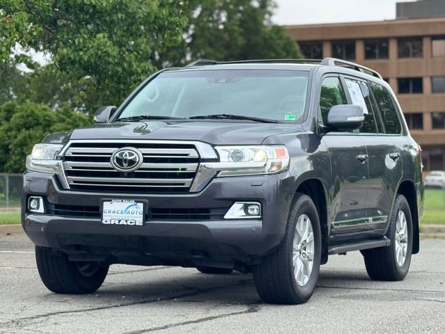 2016 Toyota Land Cruiser Base