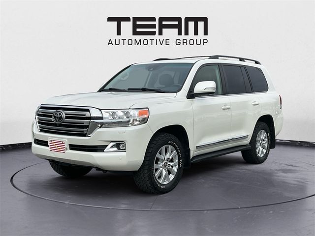 2016 Toyota Land Cruiser Base