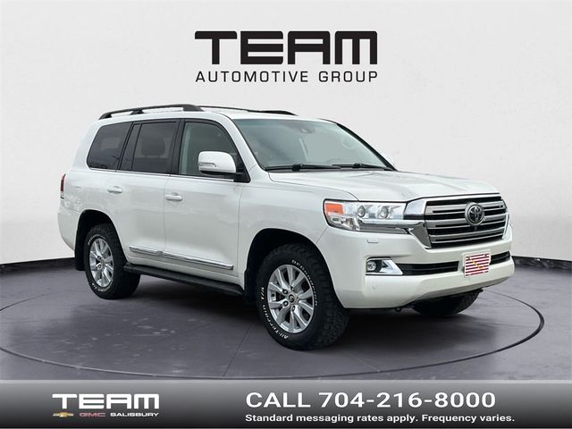 2016 Toyota Land Cruiser Base