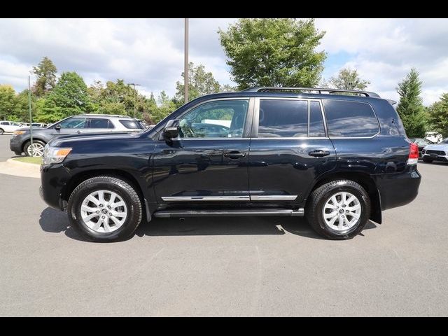 2016 Toyota Land Cruiser Base