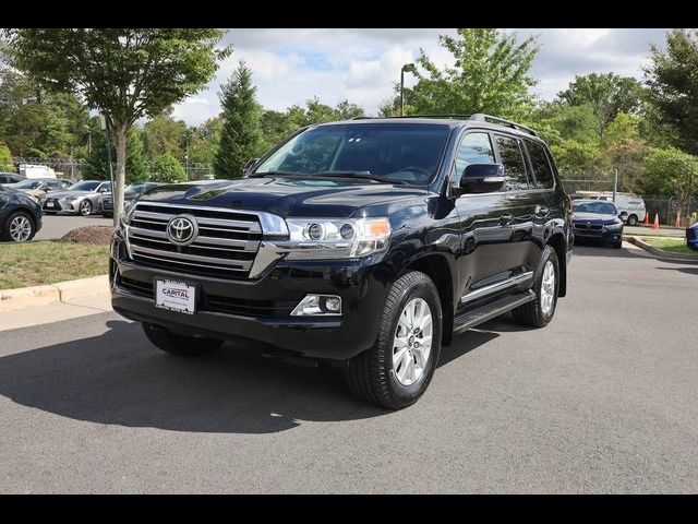 2016 Toyota Land Cruiser Base