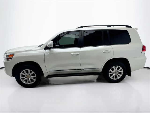 2016 Toyota Land Cruiser Base