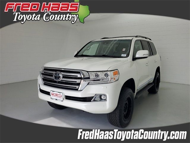 2016 Toyota Land Cruiser Base