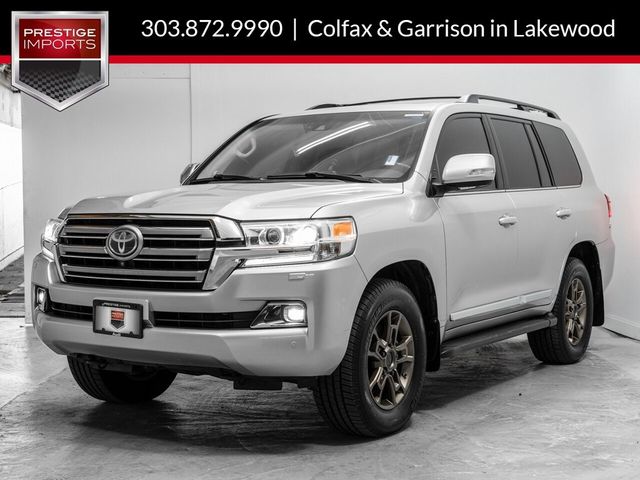 2016 Toyota Land Cruiser Base