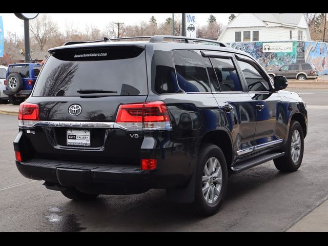 2016 Toyota Land Cruiser Base