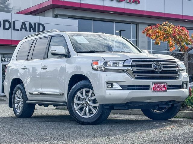 2016 Toyota Land Cruiser Base