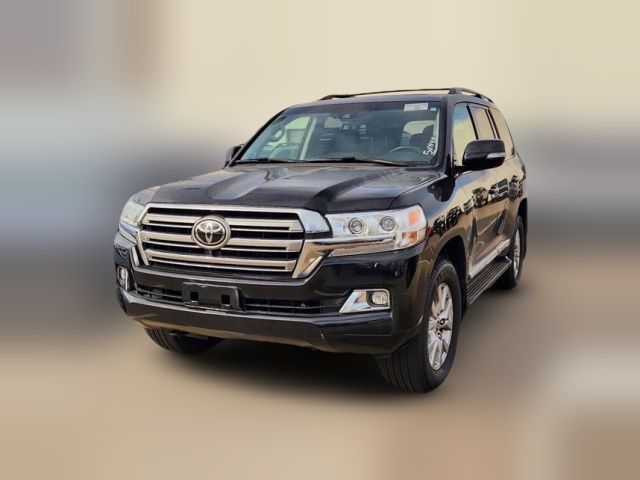 2016 Toyota Land Cruiser Base