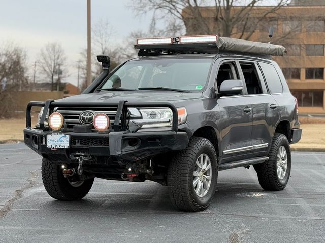 2016 Toyota Land Cruiser Base
