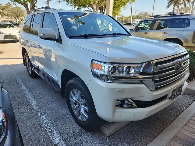 2016 Toyota Land Cruiser Base