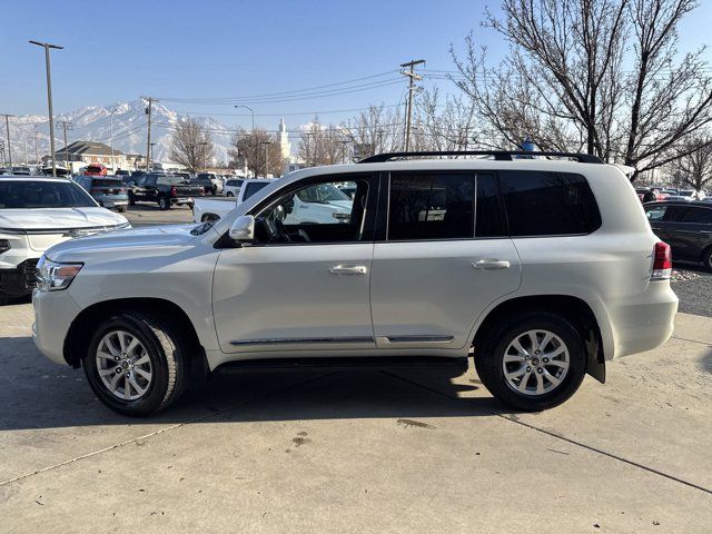 2016 Toyota Land Cruiser Base