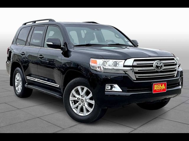 2016 Toyota Land Cruiser Base