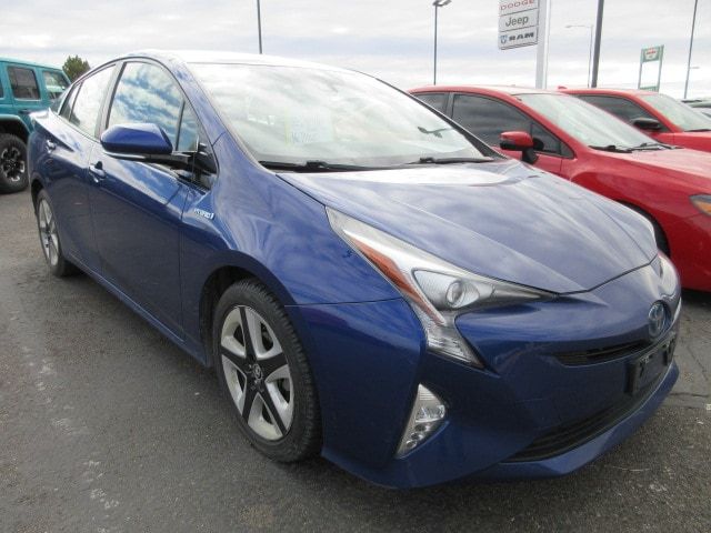 2016 Toyota Prius Three Touring