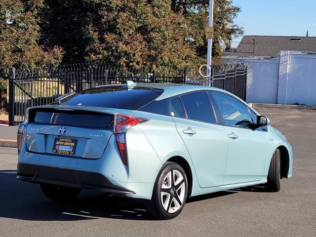 2016 Toyota Prius 