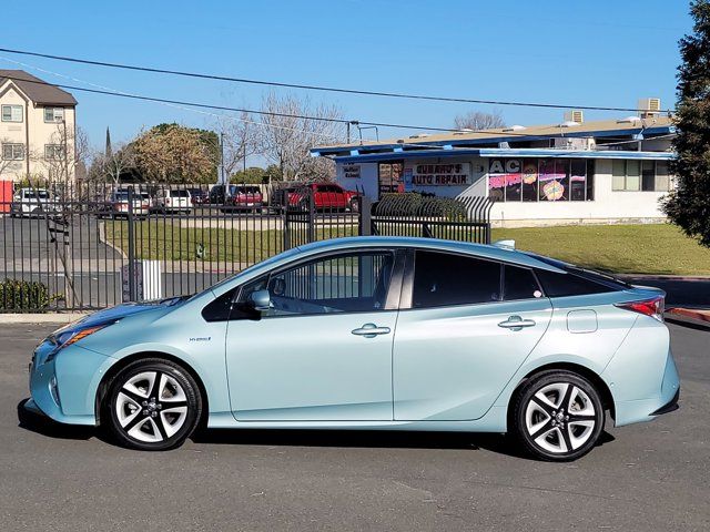 2016 Toyota Prius 