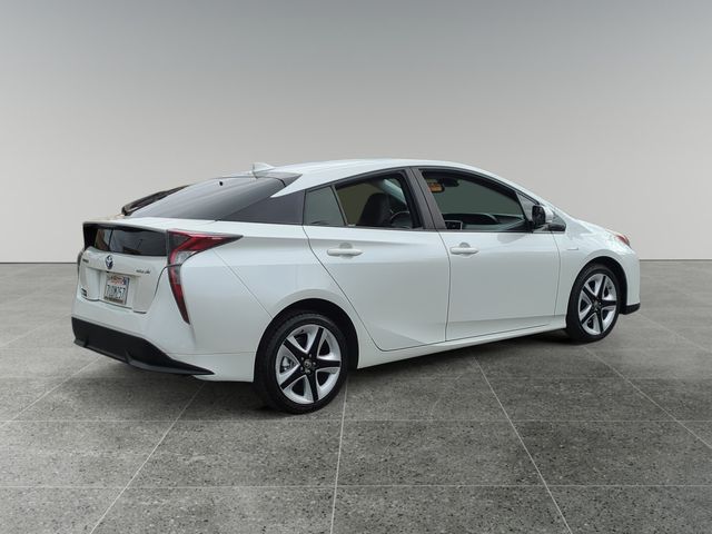 2016 Toyota Prius Four Touring