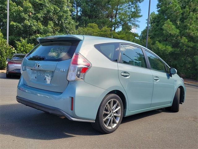 2016 Toyota Prius v Five