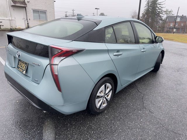 2016 Toyota Prius Four