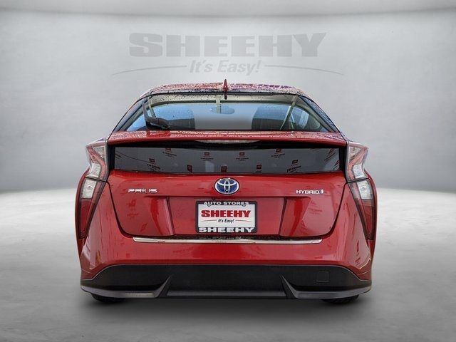 2016 Toyota Prius Four Touring